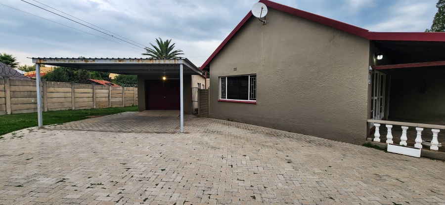 3 Bedroom Property for Sale in Sasolburg Ext 11 Free State